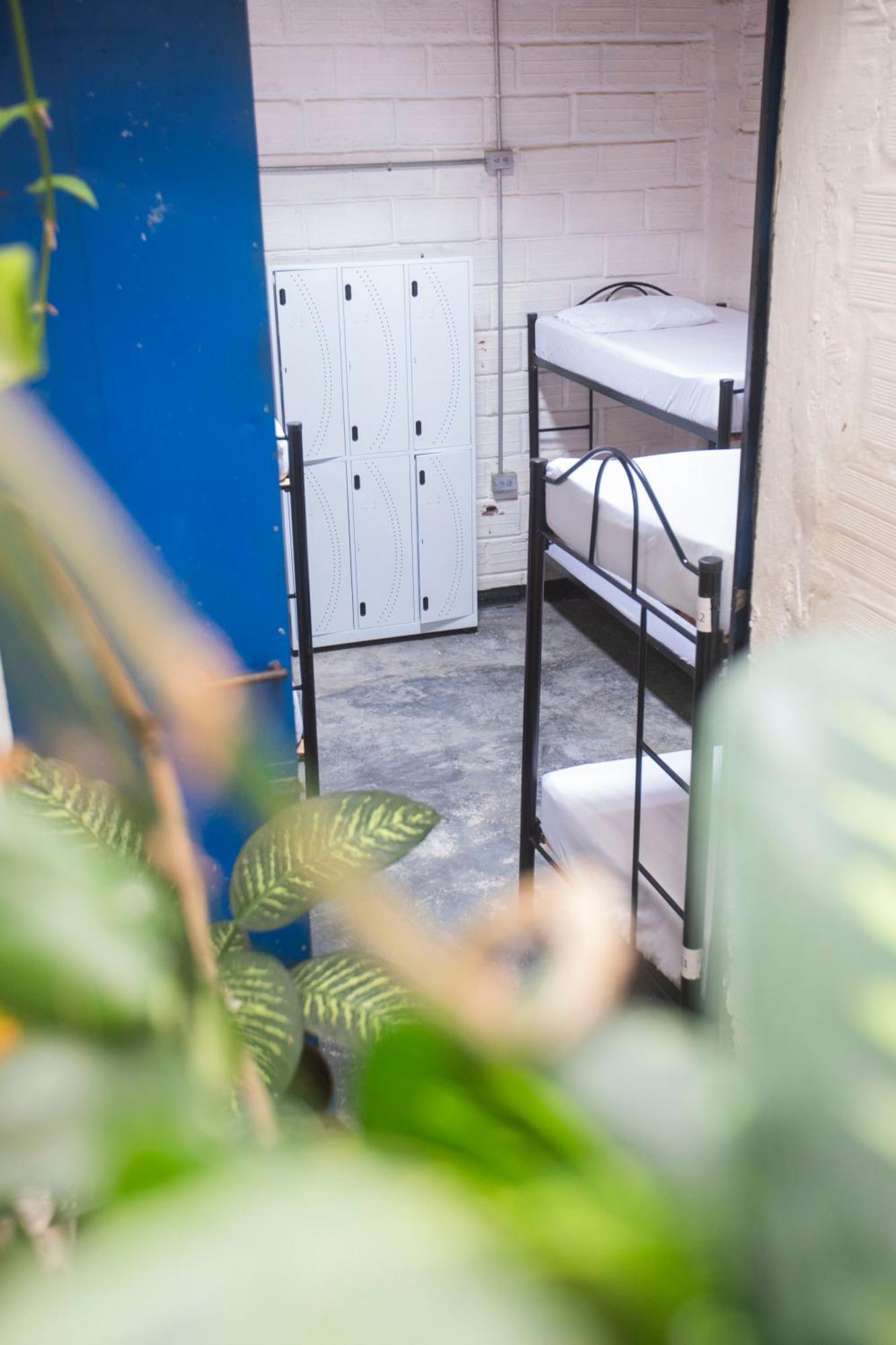 Hostal Casa Estacion Medellín Exterior foto