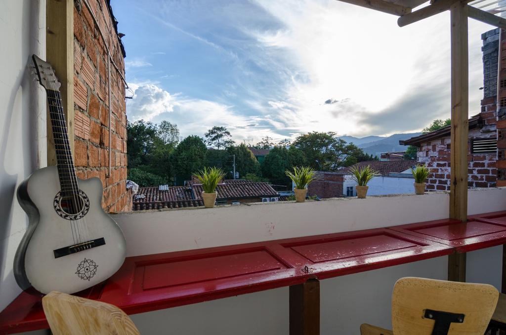 Hostal Casa Estacion Medellín Exterior foto